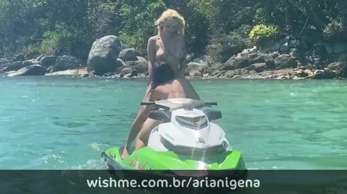 Veja conteúdo adulto e fotos nuas criadas por arianigena. 
    Palavras-chaves relacionadas: a, loirinha, em, cima, do, jetski, vem, assinar, e. 
    Explore agora para uma experiência única.