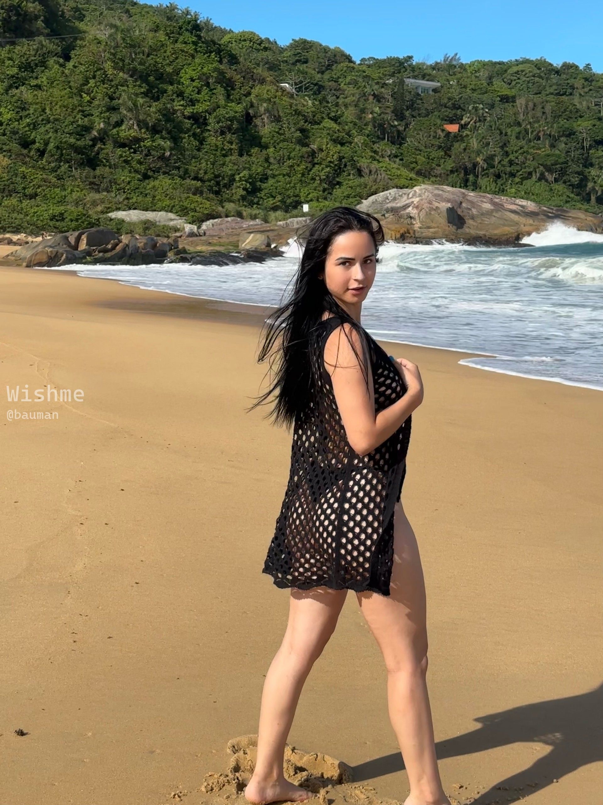 Imagem 1 de 1 - Nessa praia não podia tirar a roupa! 

Será que seguí as regras? Vem ver o que aprontei…
🔥❤️‍🔥}